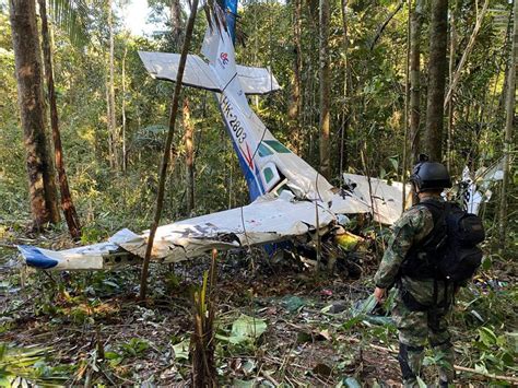 4 kids survive plane crash in africa